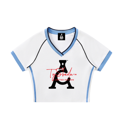 ARĒTÉ™ Contrast Trim V-Neck Crop T-Shirt