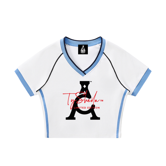 ARĒTÉ™ Contrast Trim V-Neck Crop T-Shirt